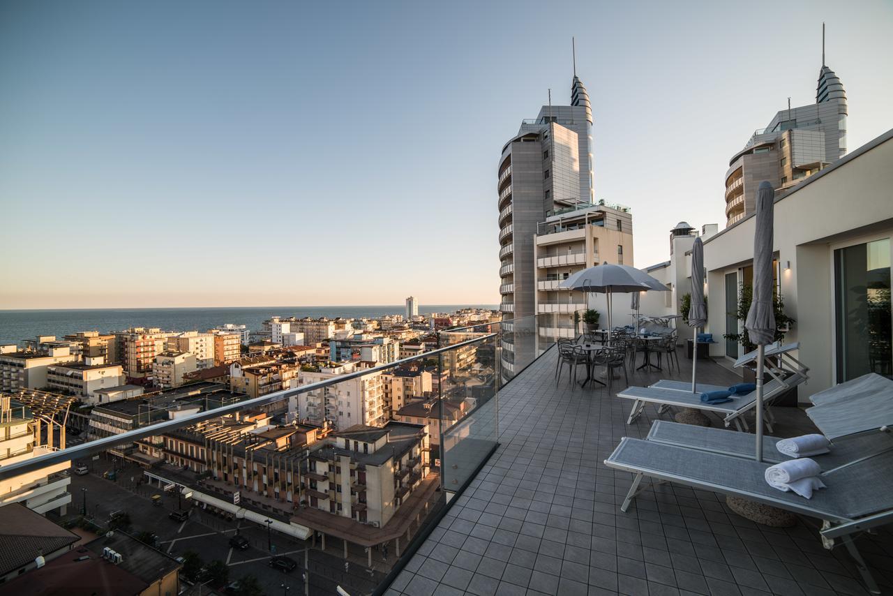 Hesperia Hotel & Residence Lido di Jesolo Exterior foto